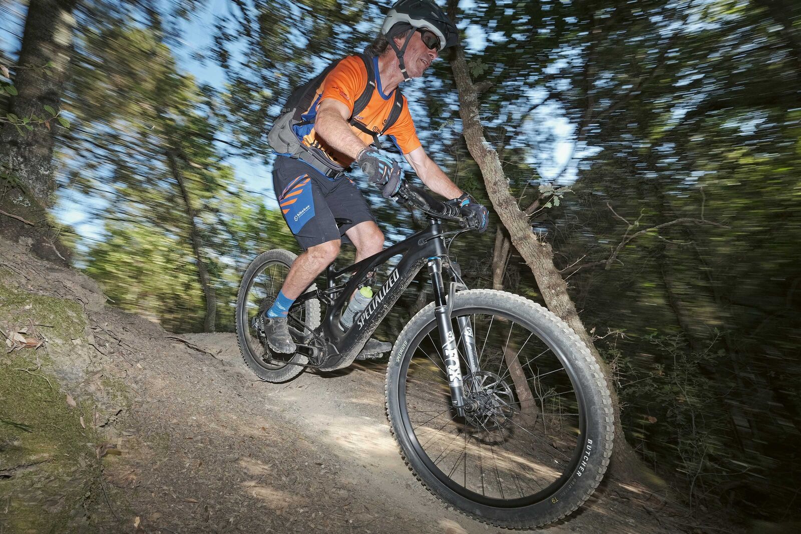 Das Bike ist sehr wendig, was der Mullet-Bauweise zuzuschreiben ist. Wie am Cross-Töff ist das Hinterrad kleiner als das Vorderrad.