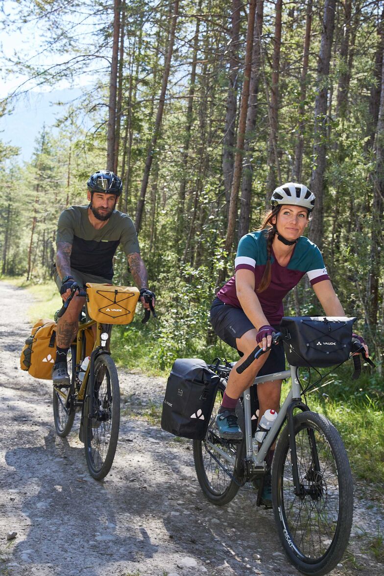Die Lenkertasche «Proof Box» von Vaude ist aus PVC-freiem Material hergestellt und wasserdicht. Der grosse Klappverschluss lässt sich mit einer Hand bedienen. Die Befestigung ist eine «KLICKfix Adapterplatte», die an der Lenkerstange angebracht wird. Foto: www.vaude.com / pd-f